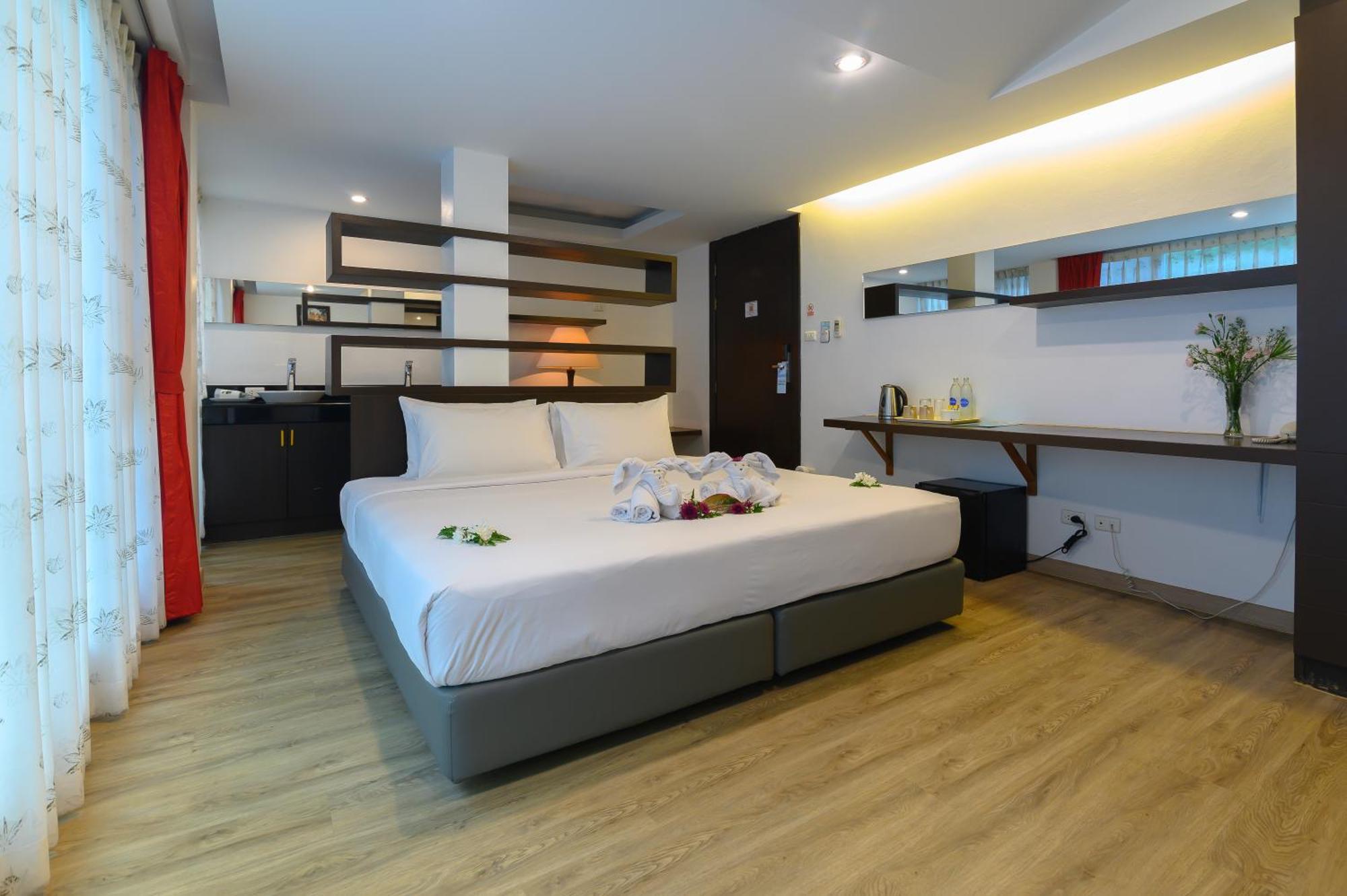 Hilltop Wellness Resort Kathu Buitenkant foto