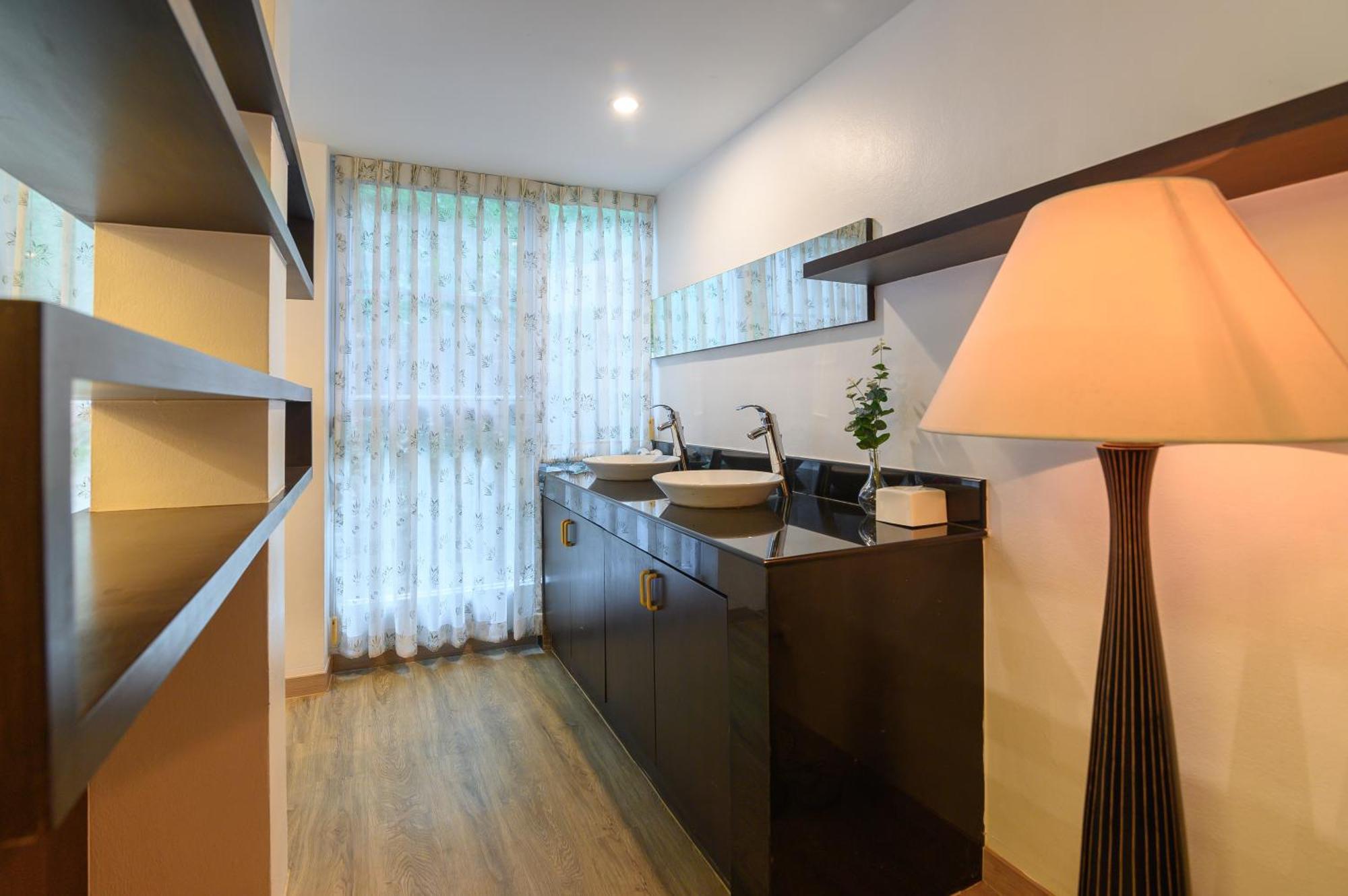 Hilltop Wellness Resort Kathu Buitenkant foto